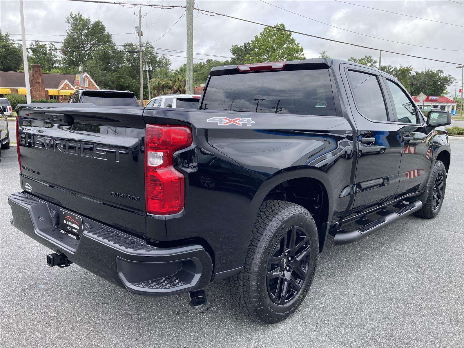 2025 Chevrolet Silverado 1500 Custom photo 5