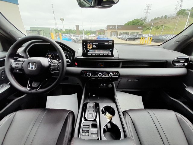 2025 Honda Pilot Black Edition photo 50