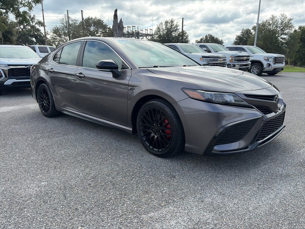 2023 Toyota Camry SE photo 3