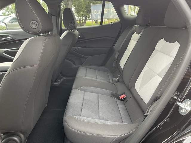 2025 Chevrolet Trax photo 9