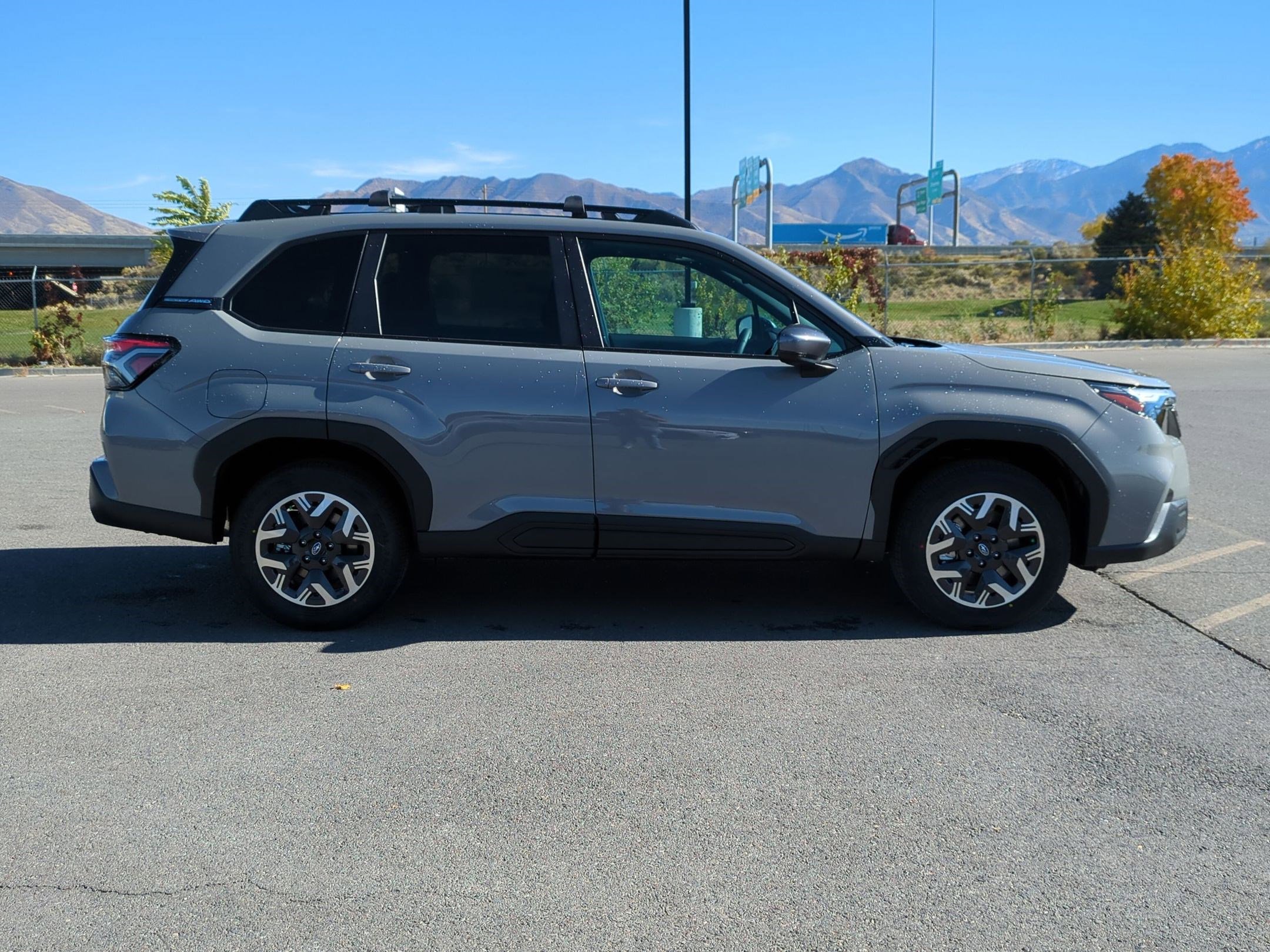 2026 Subaru Forester Premium Base photo 2