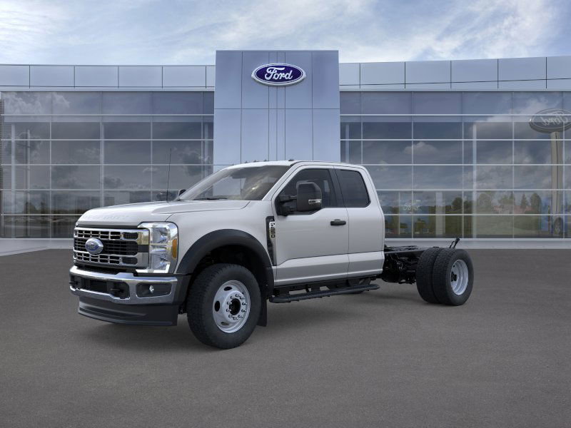 2026 Ford F-550 Super Duty Chassis Cab XL's photo