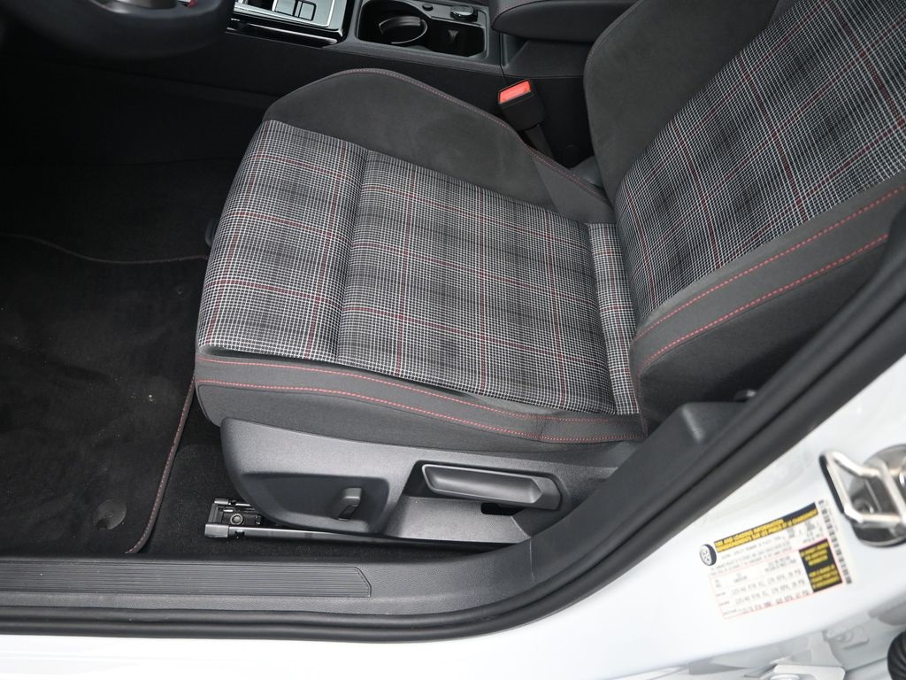 2024 Volkswagen Golf GTI S photo 8