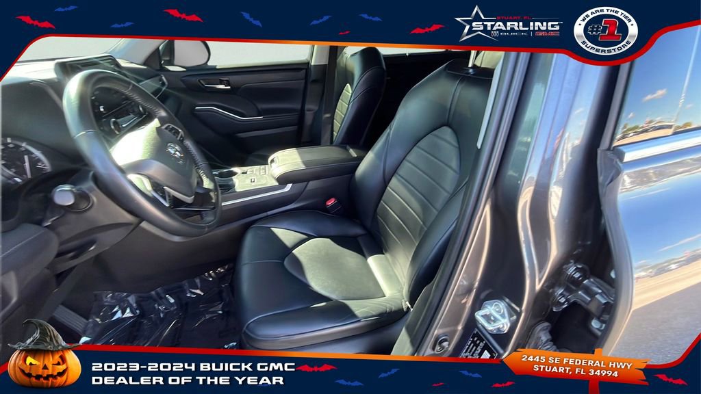 2022 Toyota Highlander XLE photo 30