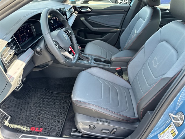 2025 Volkswagen Jetta GLI 2.0T Autobahn photo 22