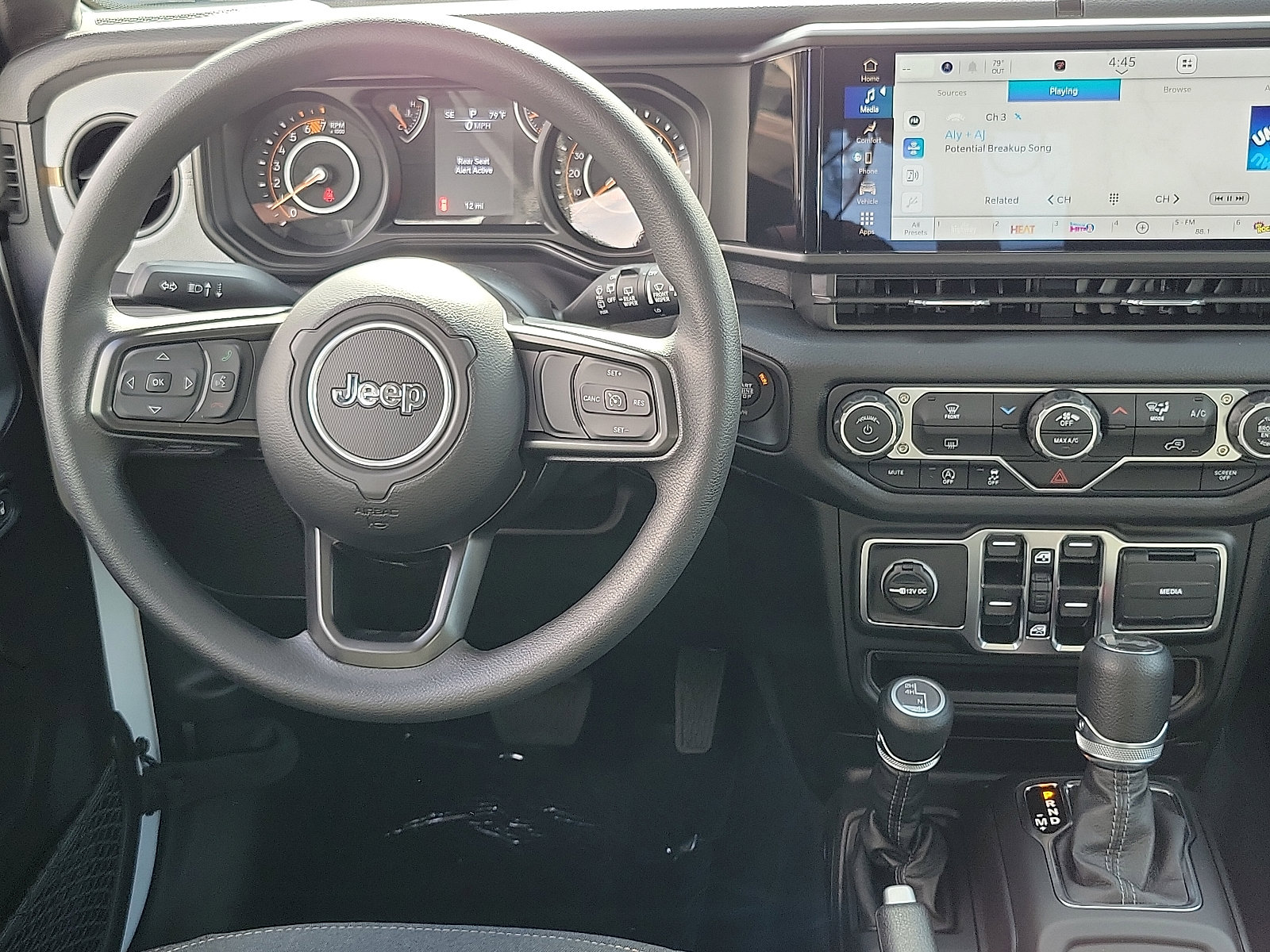 2025 Jeep Wrangler Sport photo 4
