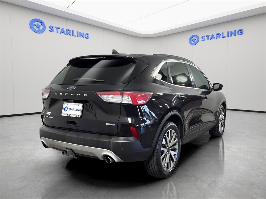 2020 Ford Escape Titanium photo 4