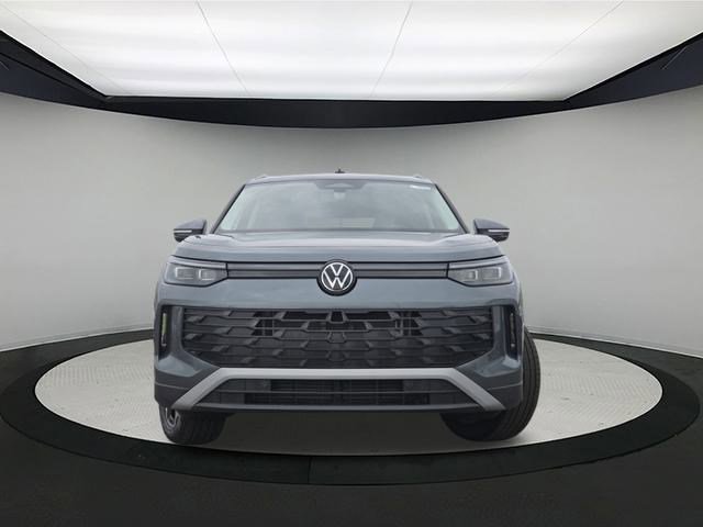 2025 Volkswagen Tiguan SE photo 3