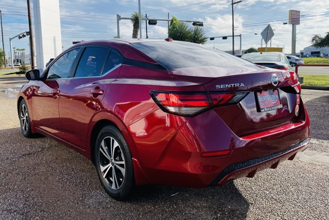 2022 Nissan Sentra SV photo 4
