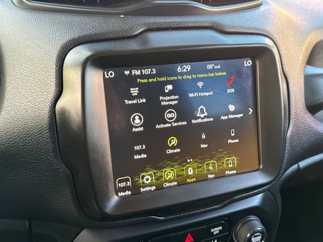 2022 Jeep Renegade Latitude photo 11