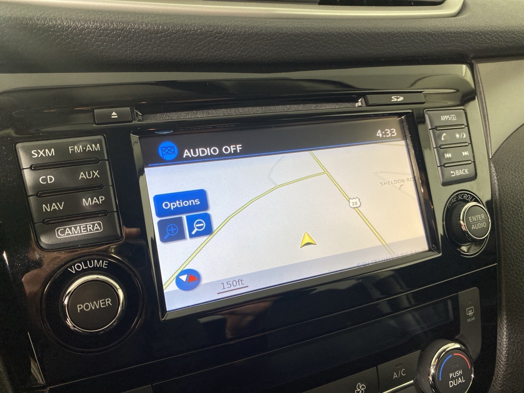 2016 Nissan Rogue SV photo 4