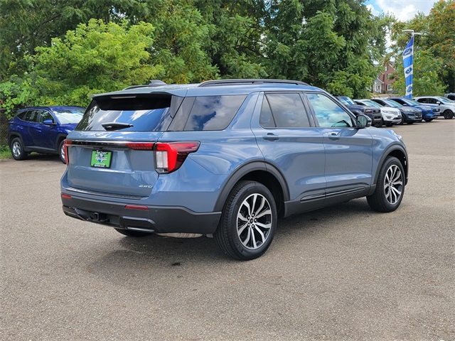 2025 Ford Explorer ST-Line photo 3