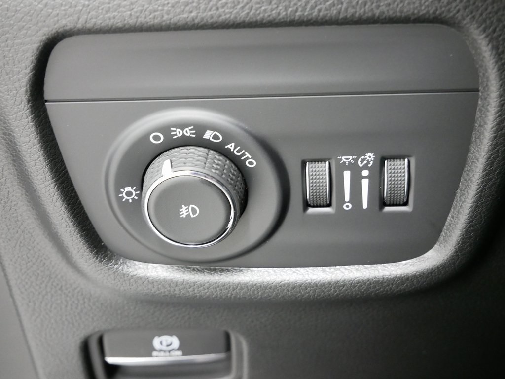 2025 Jeep Grand Cherokee Limited photo 24