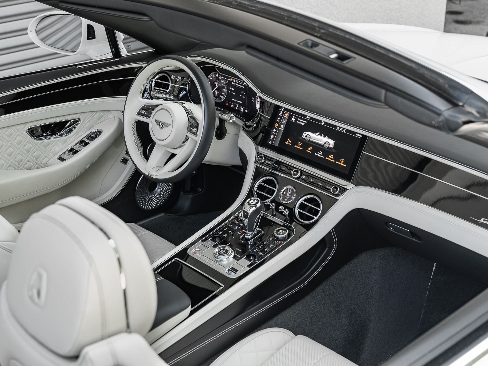 2022 Bentley Continental GTC Speed photo 17