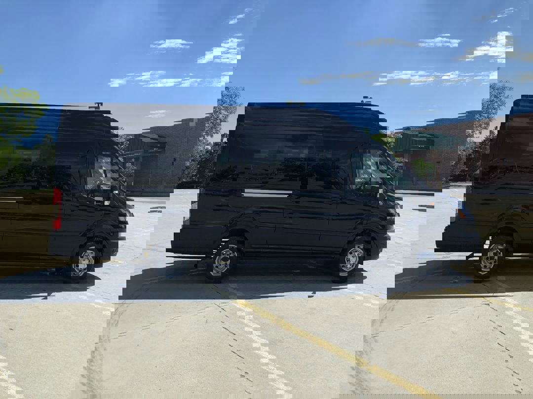 2025 Ford Transit Passenger XL photo 8
