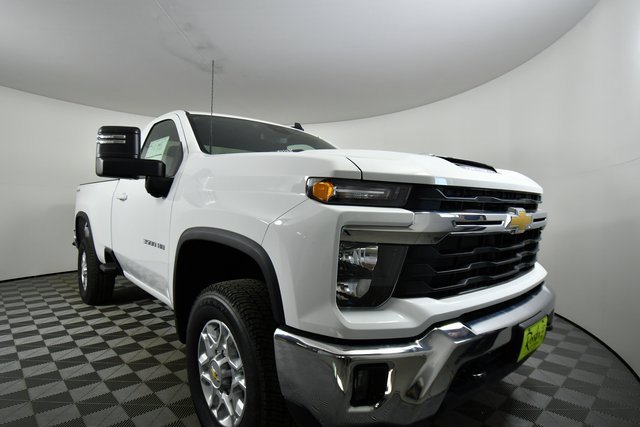 2025 Chevrolet Silverado 3500HD LT photo 7