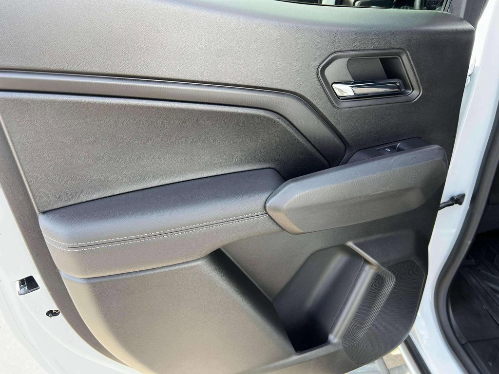 2023 Chevrolet Colorado LT photo 22