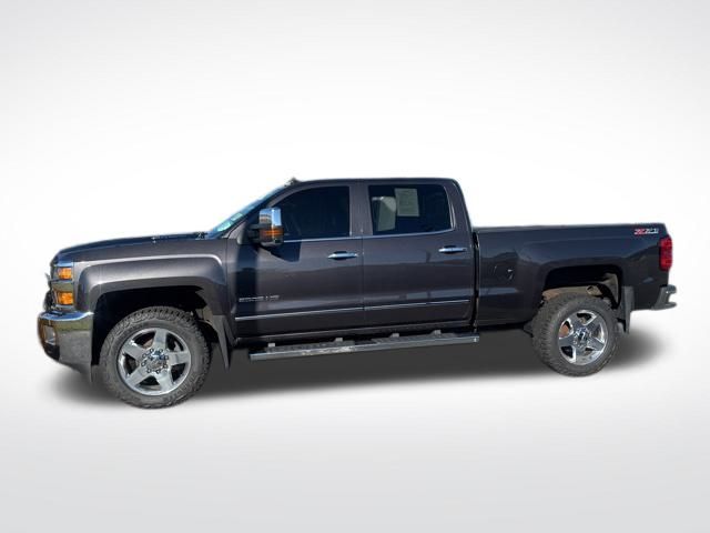 2015 Chevrolet Silverado 2500HD LTZ photo 2