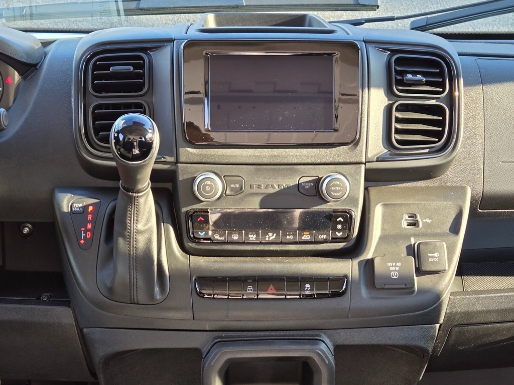 2025 Ram ProMaster 2500 photo 3