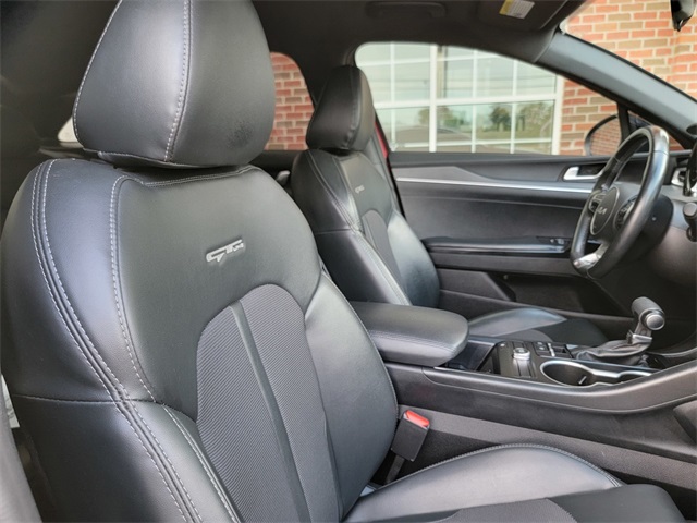 2022 Kia K5 GT-Line photo 16