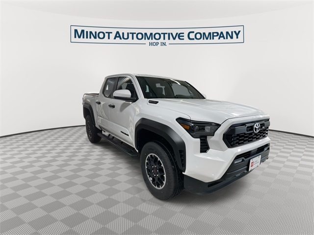 2025 Toyota Tacoma TRD photo 2