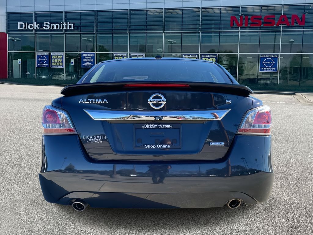 2015 Nissan Altima 2.5 S photo 2