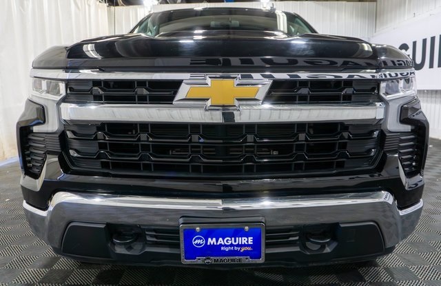 2024 Chevrolet Silverado 1500 LT photo 4
