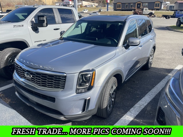 2020 Kia Telluride S's photo