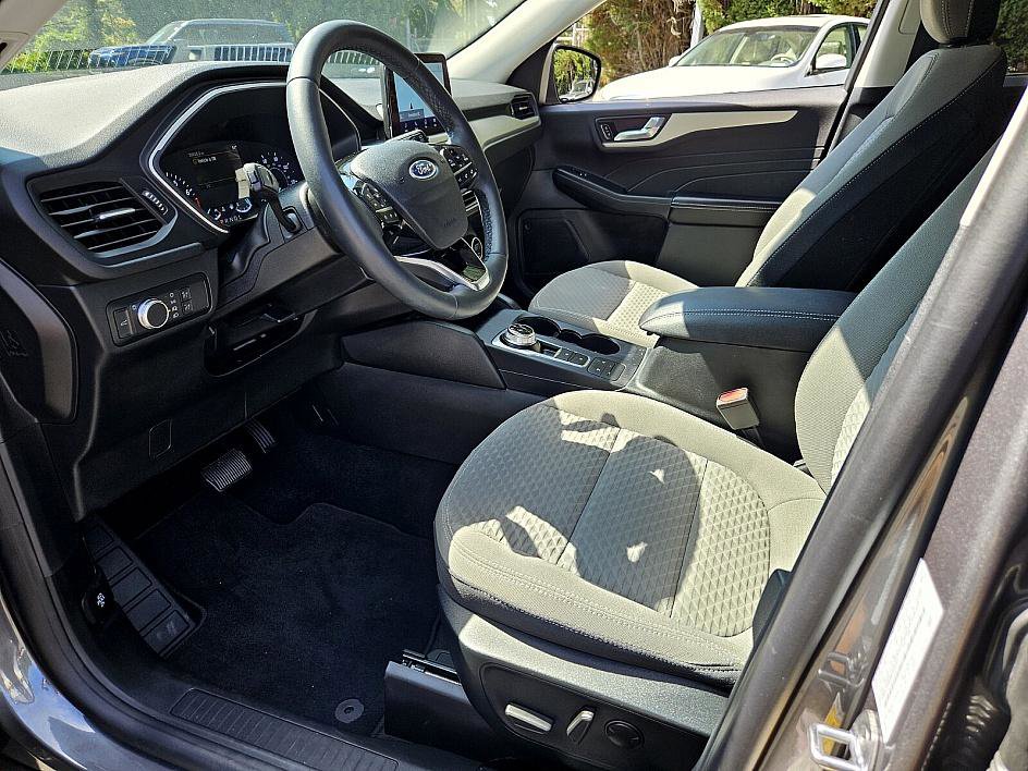 2021 Ford Escape SE photo 7