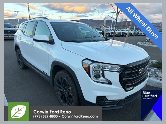 2022 GMC Terrain SLE's photo