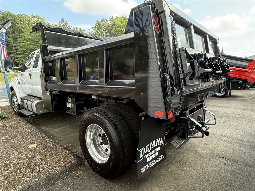 2024 Ford F-650 SuperCab photo 4