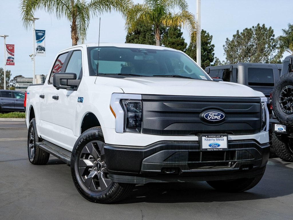 2024 Ford F-150 Lightning Pro's photo
