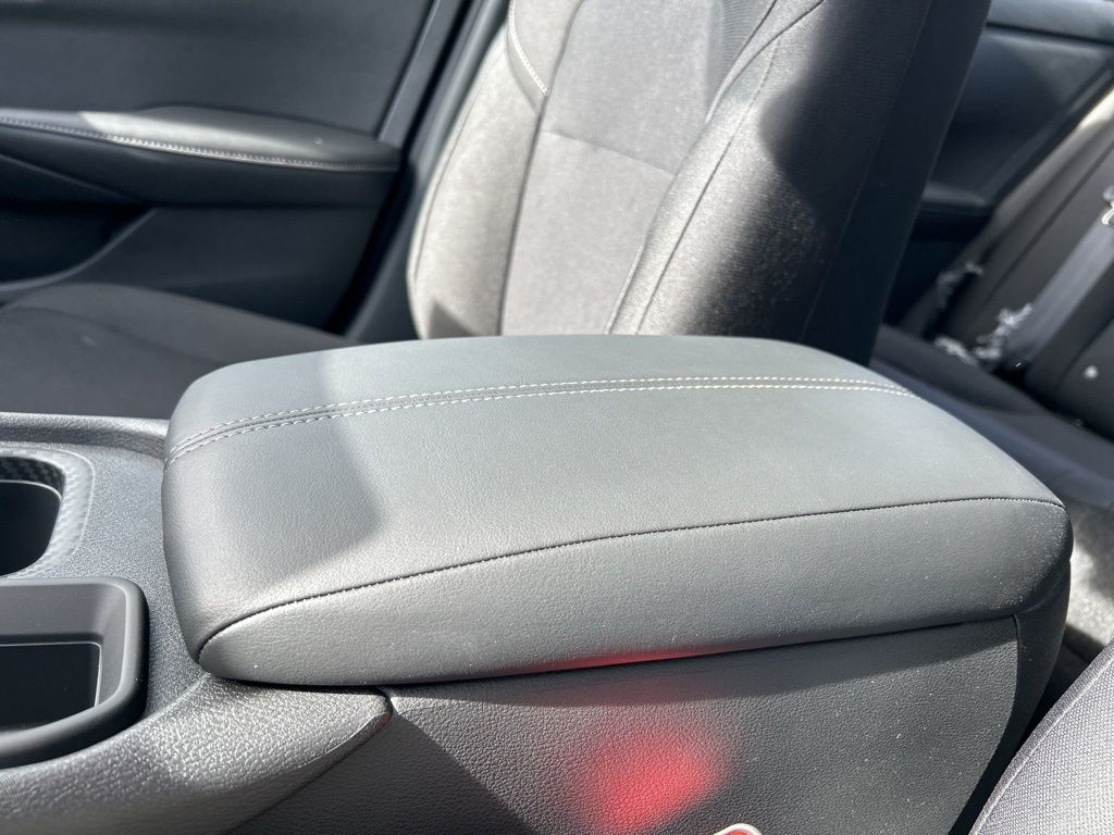 2025 Nissan Sentra S photo 28