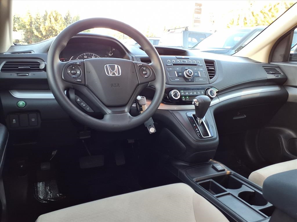 2015 Honda CR-V LX photo 13