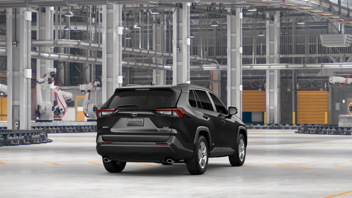 2025 Toyota RAV4 Hybrid XLE photo 7