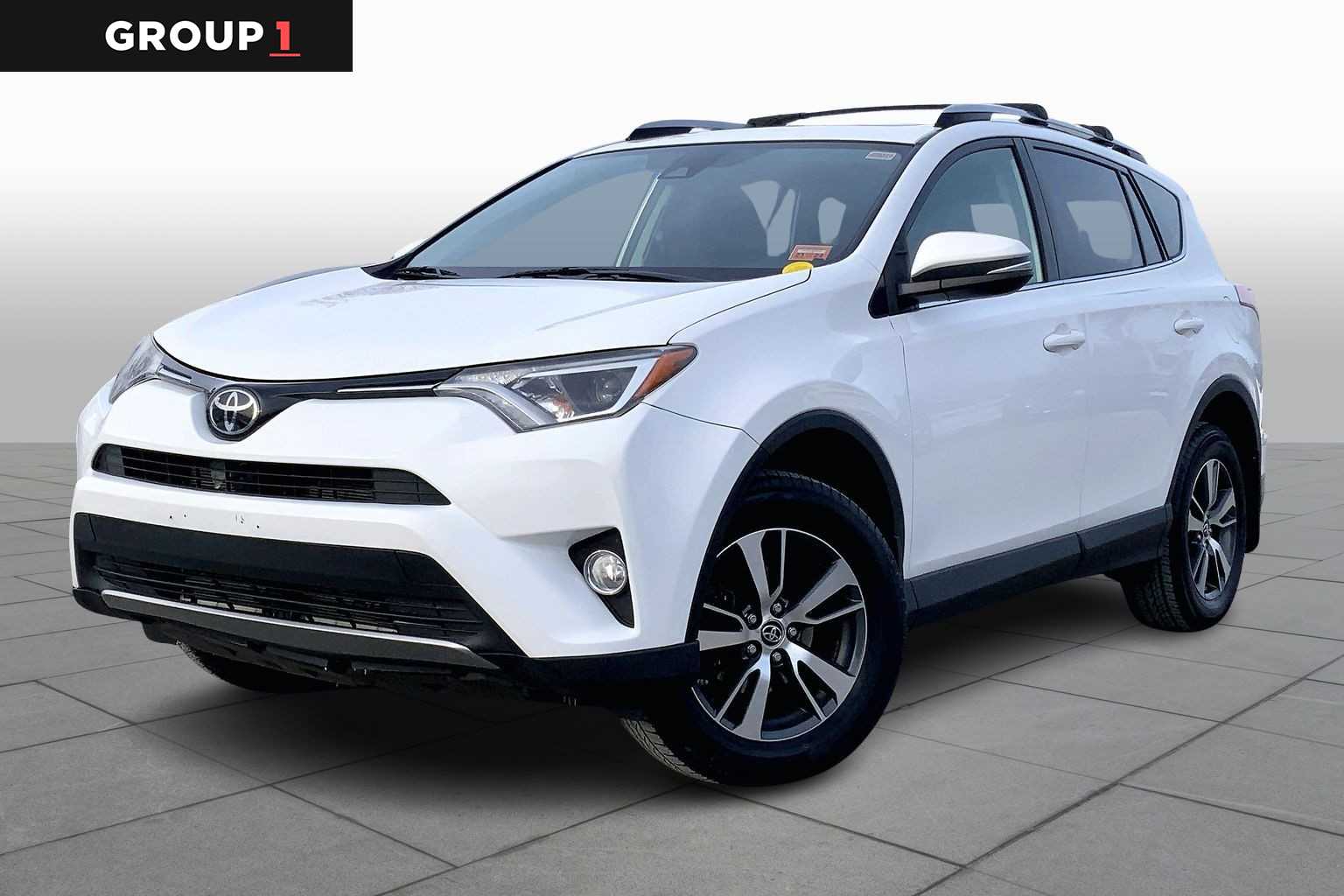 2018 Toyota RAV4 XLE's photo