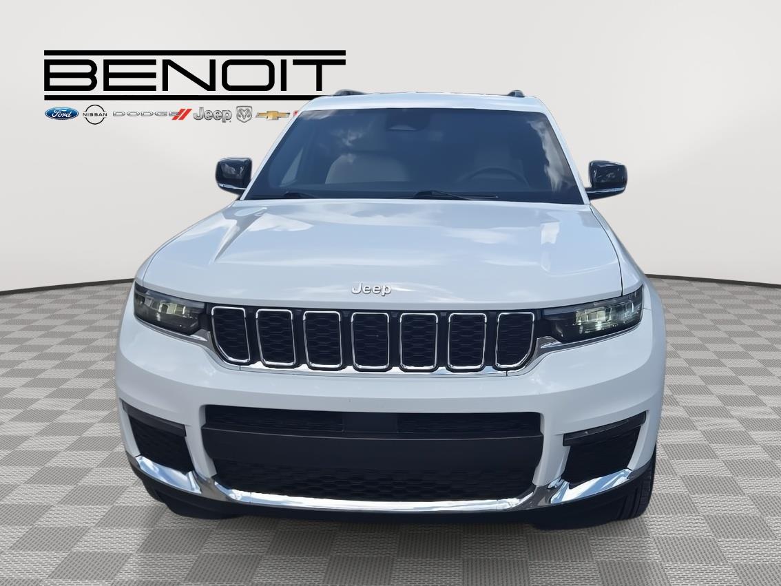 2024 Jeep Grand Cherokee Limited photo 2