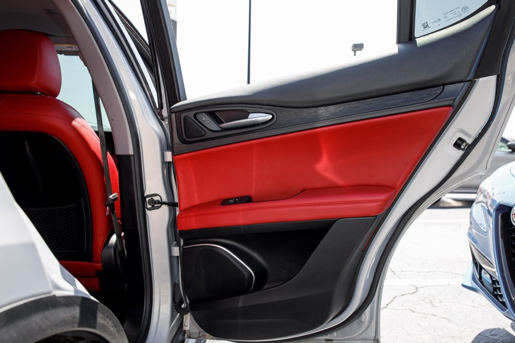 2021 Alfa Romeo Stelvio Sport Base photo 25