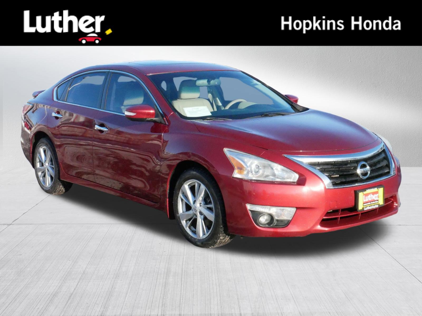 2015 Nissan Altima SL's photo