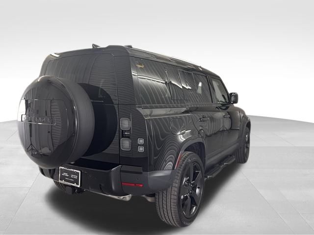 2026 Land Rover Defender 110 S photo 4