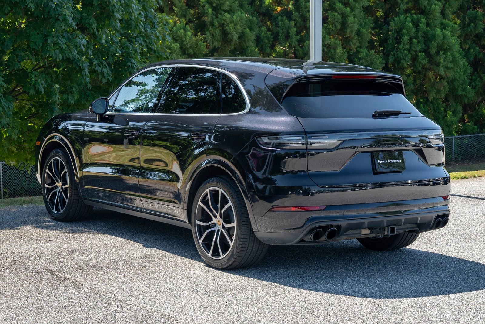2020 Porsche Cayenne Turbo photo 3