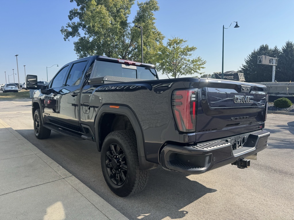 2024 Gmc Sierra HD AT4 photo 4