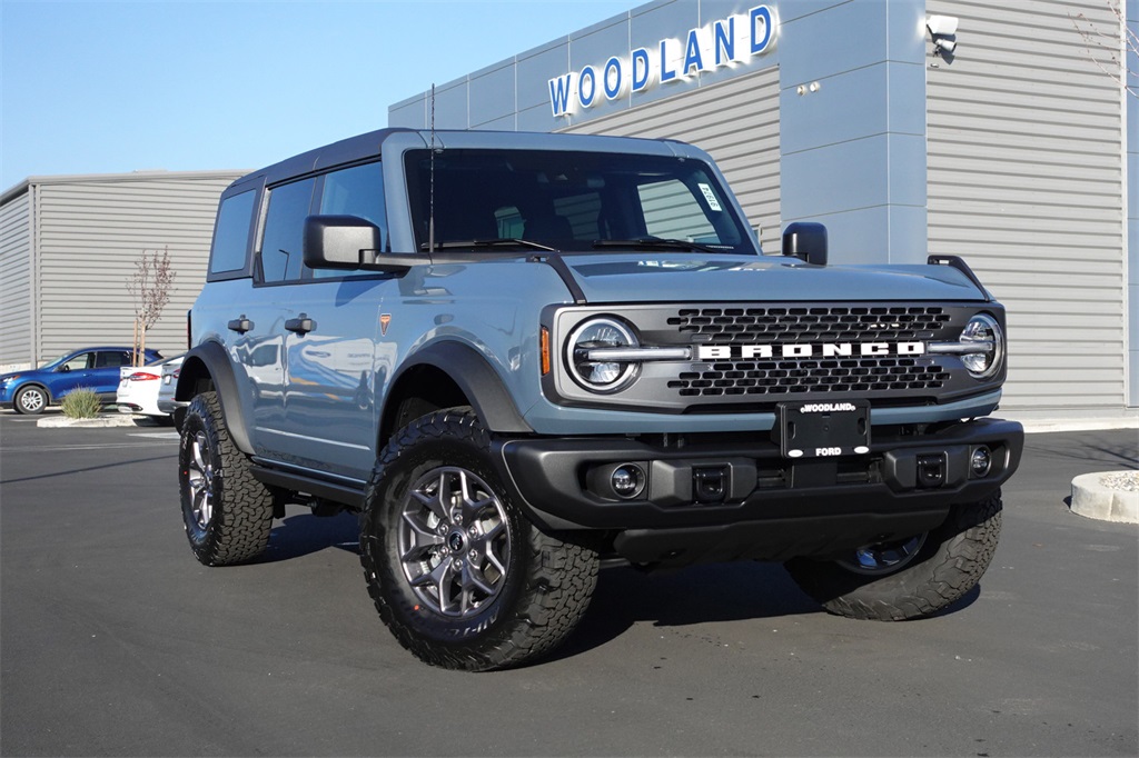 2025 Ford Bronco 4-Door Badlands's photo