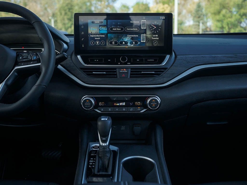 2025 Nissan Altima 2.5 SV photo 11