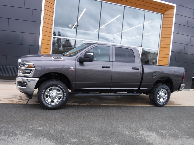 2025 Ram 2500 Tradesman photo 2