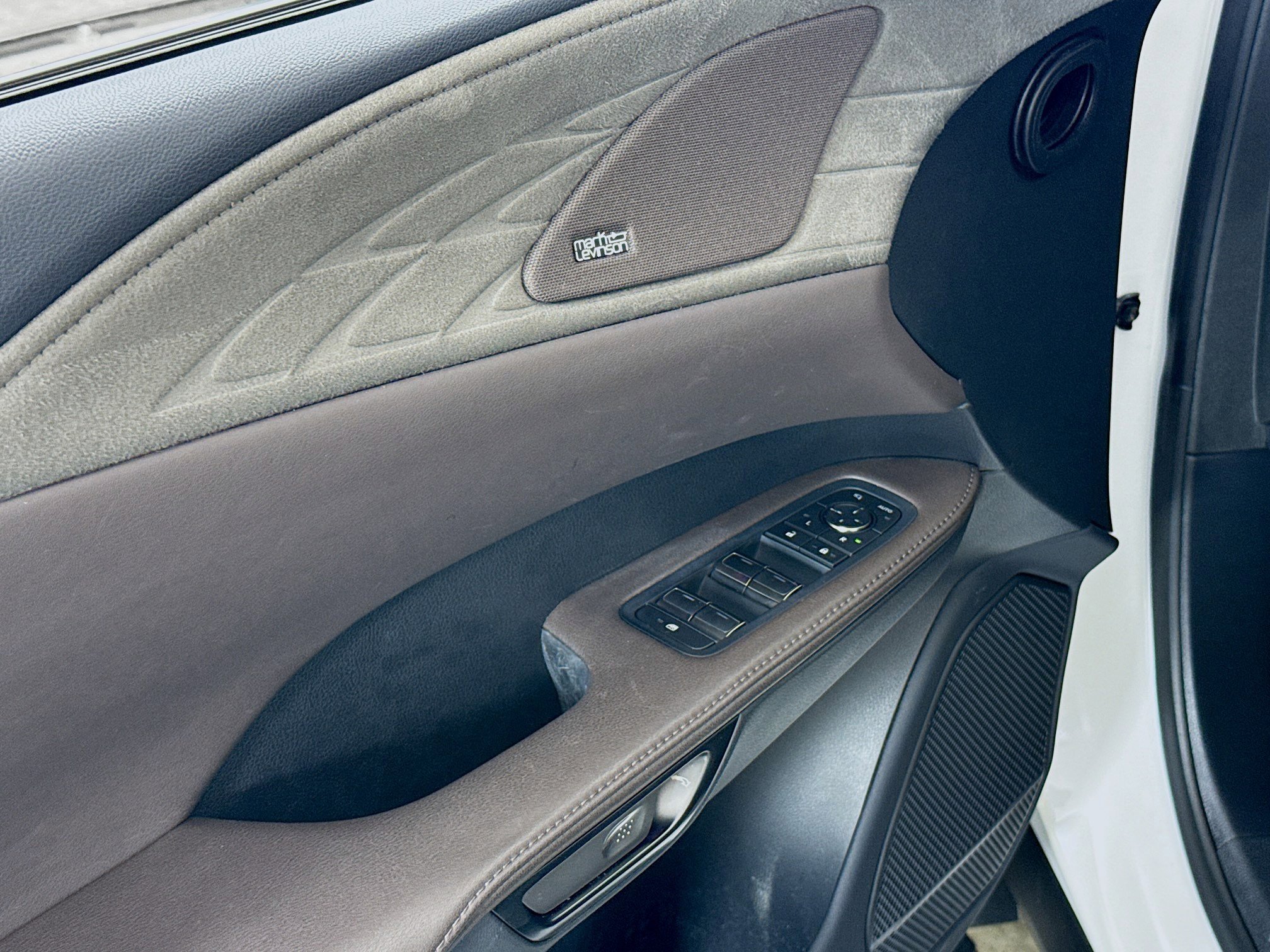 2023 Lexus RX 350 Luxury photo 19