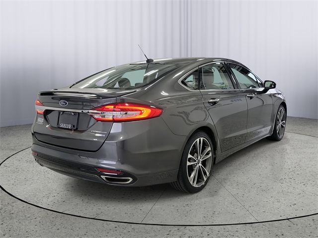 2018 Ford Fusion Titanium photo 3