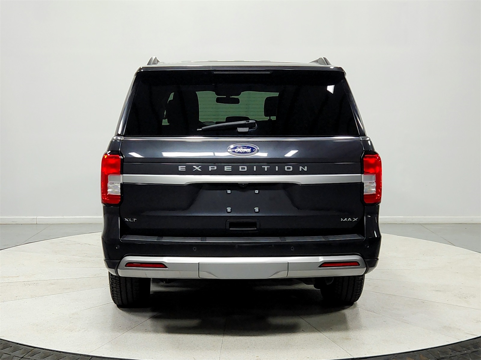 2024 Ford Expedition MAX XLT photo 3