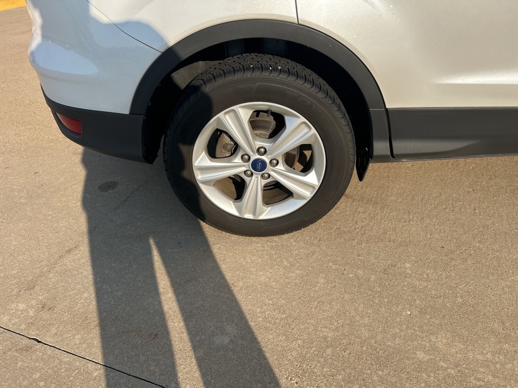 2016 Ford Escape SE photo 32