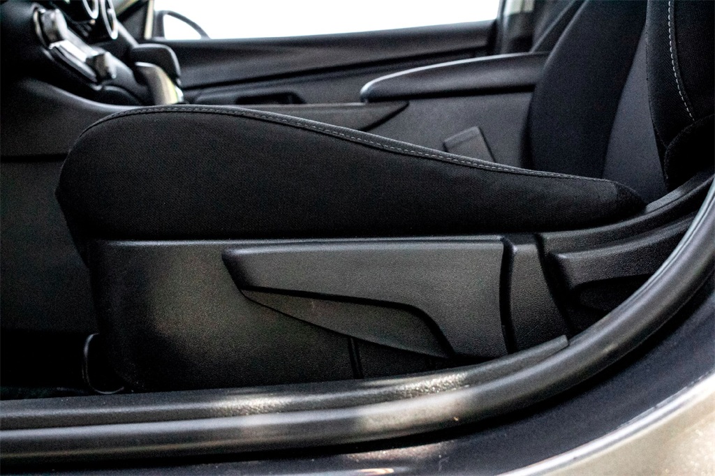 2025 Nissan Sentra SV photo 12